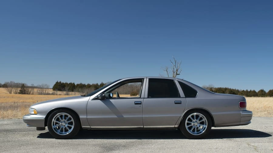 1996 Chevrolet Caprice - Image 2 of 12