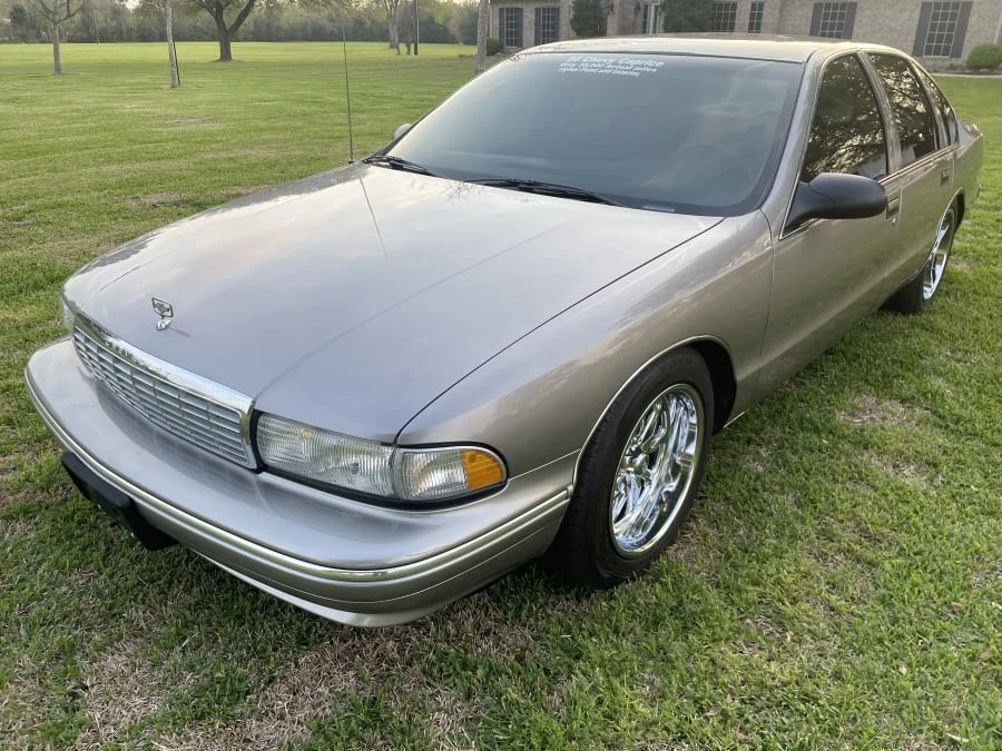1996 Chevrolet Caprice - Image 12 of 30