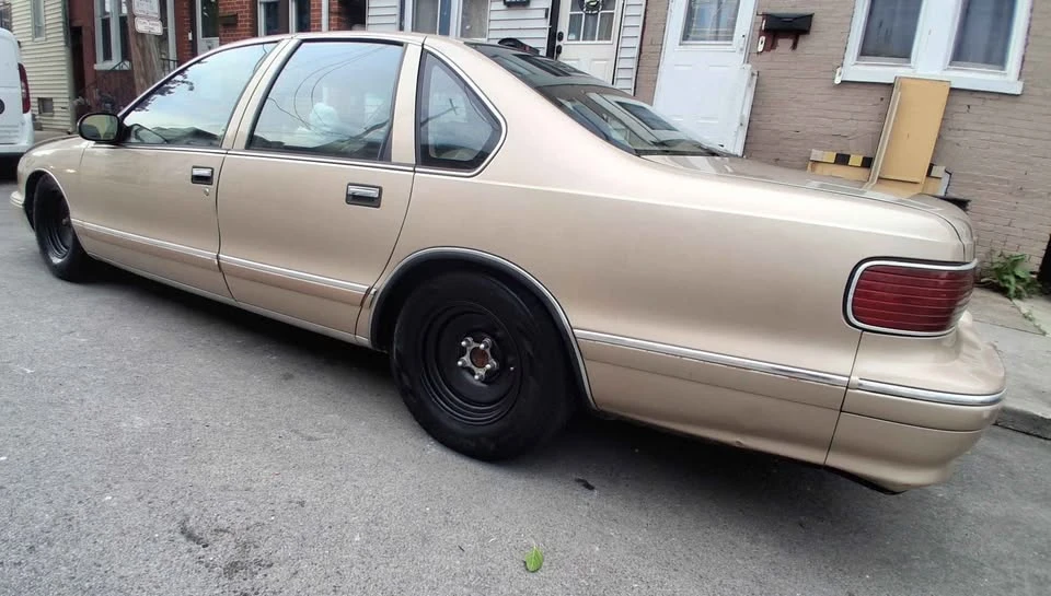 1996 Chevrolet Caprice - Image 3 of 12