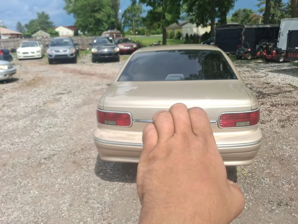 1996 Chevrolet Caprice - Image 5 of 12
