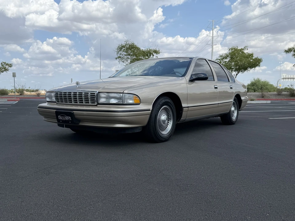 1996 Chevrolet Caprice - Image 2 of 31