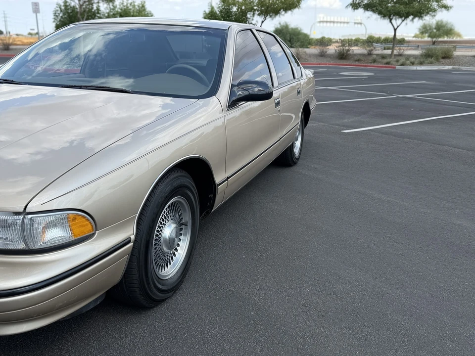 1996 Chevrolet Caprice - Image 15 of 31