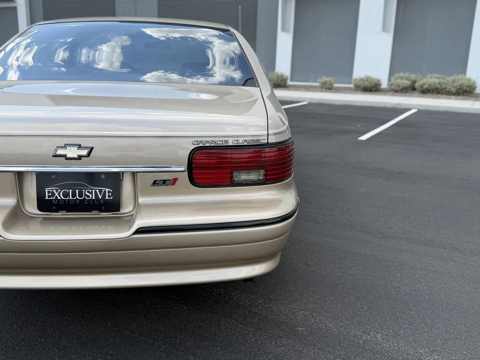 1996 Chevrolet Caprice - Image 23 of 31