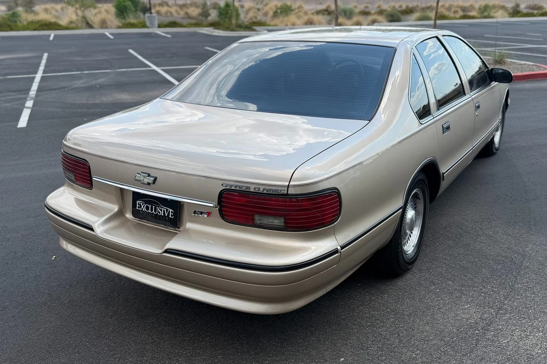 1996 Chevrolet Caprice - Image 7 of 31