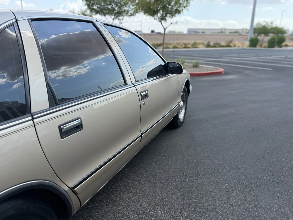 1996 Chevrolet Caprice - Image 25 of 31