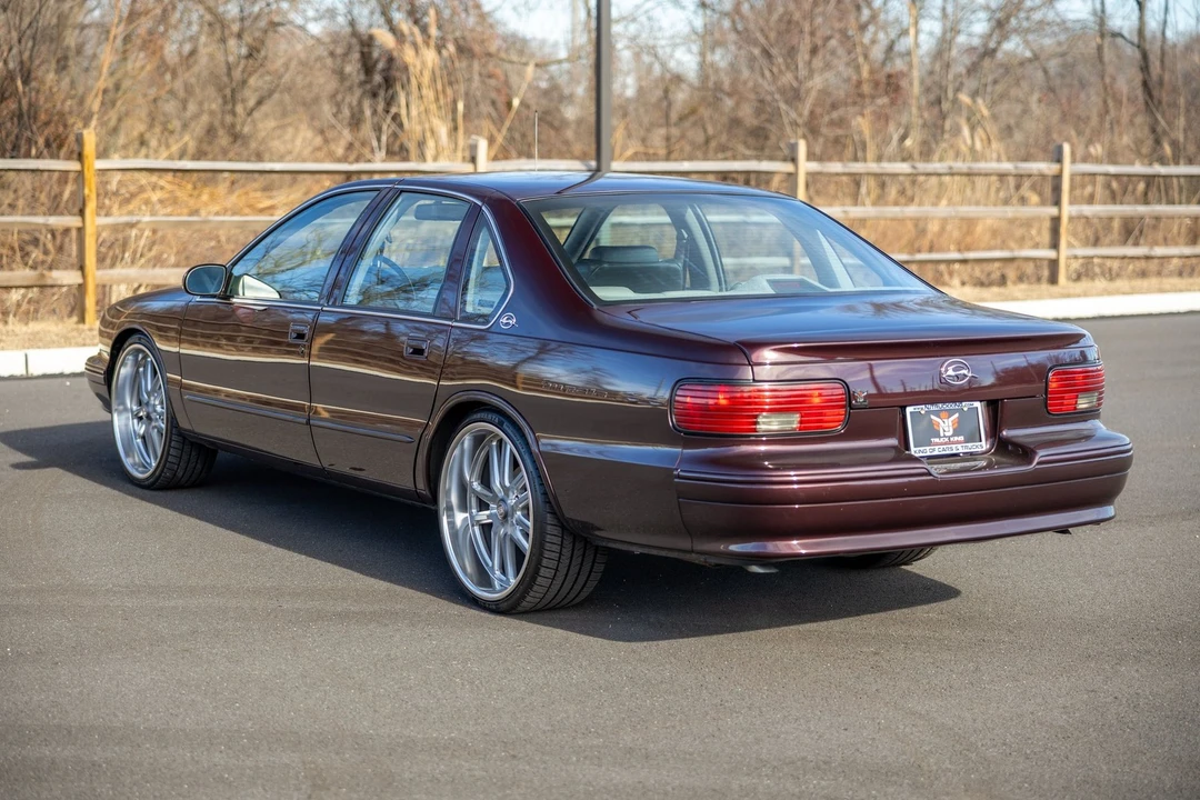 1996 Chevrolet Caprice - Image 12 of 21