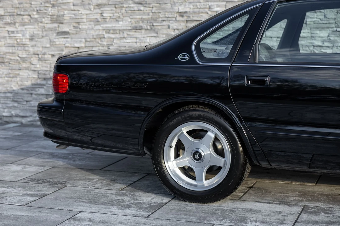 1996 Chevrolet Caprice - Image 9 of 21