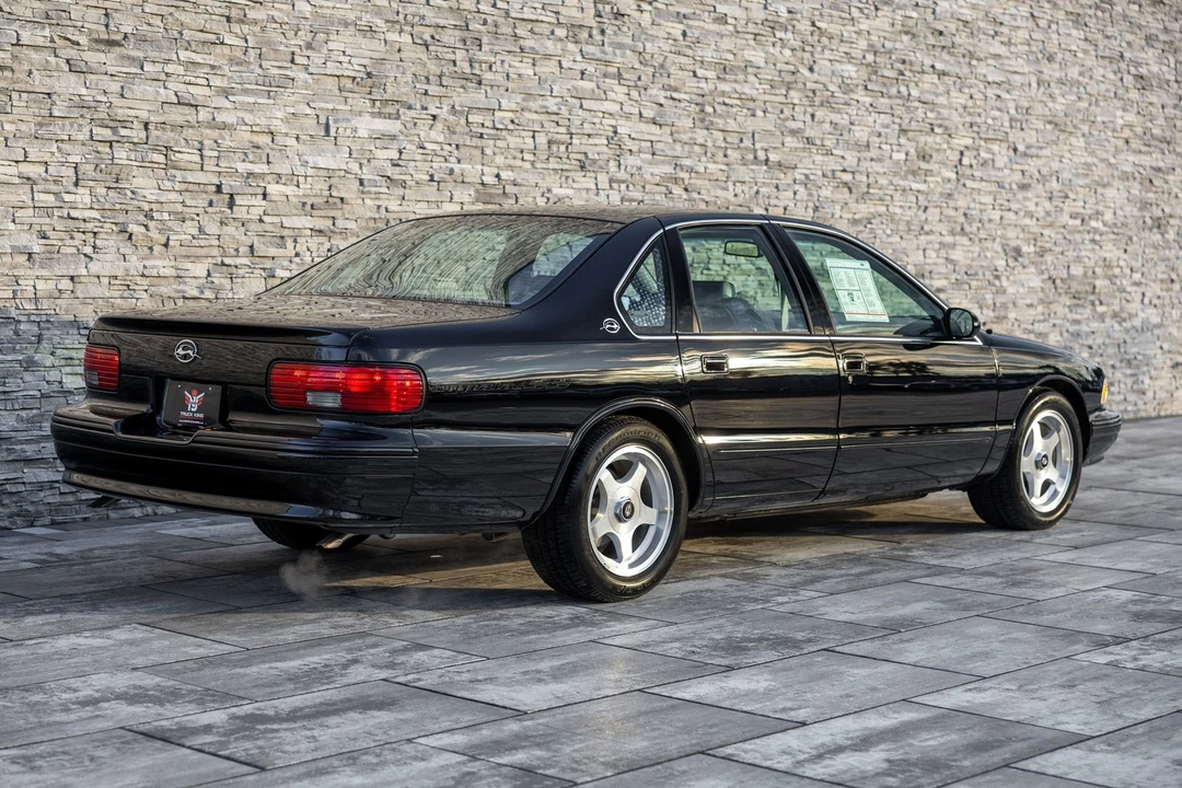 1996 Chevrolet Caprice - Image 12 of 21