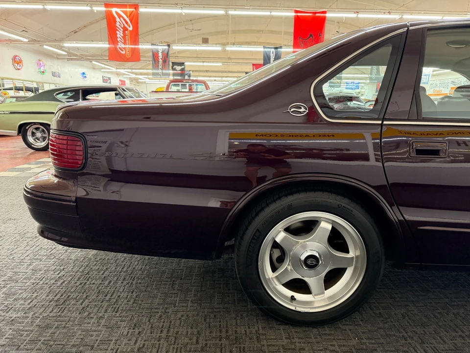 1996 Chevrolet Caprice - Image 23 of 31