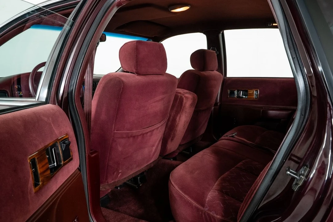 1996 Chevrolet Caprice - Image 18 of 31