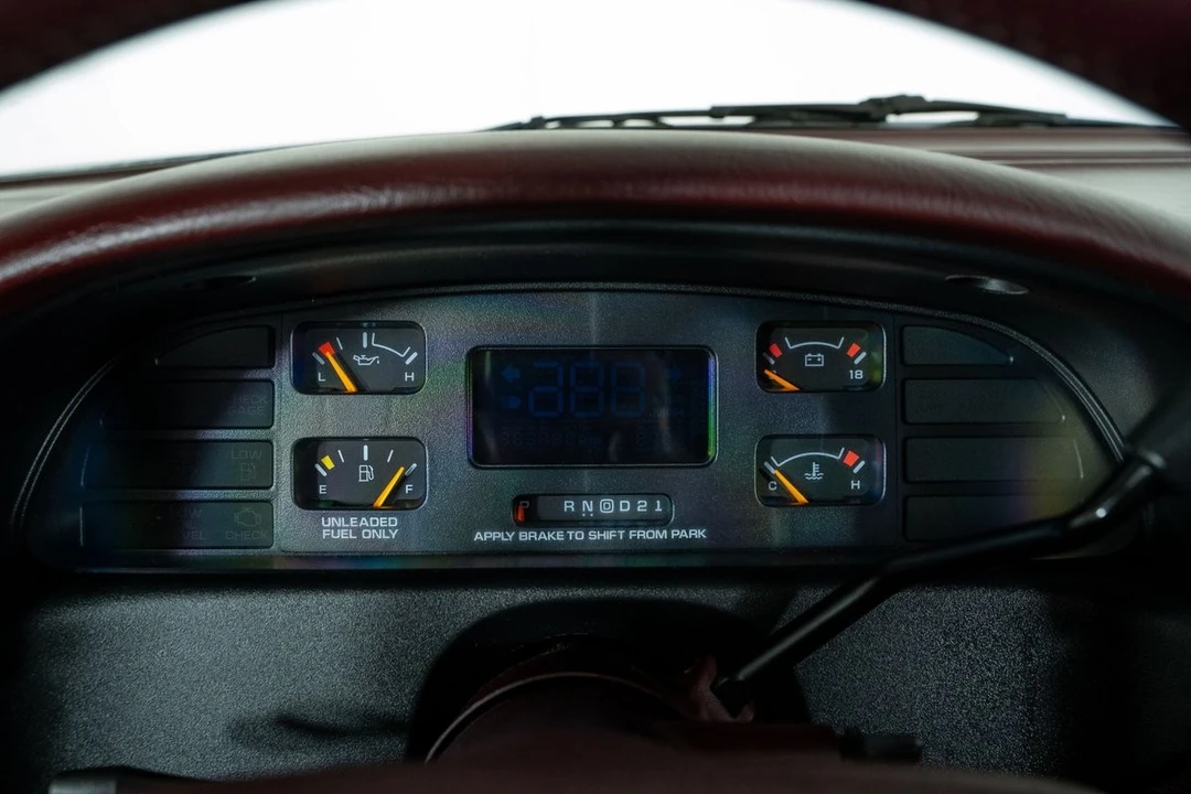 1996 Chevrolet Caprice - Image 23 of 31
