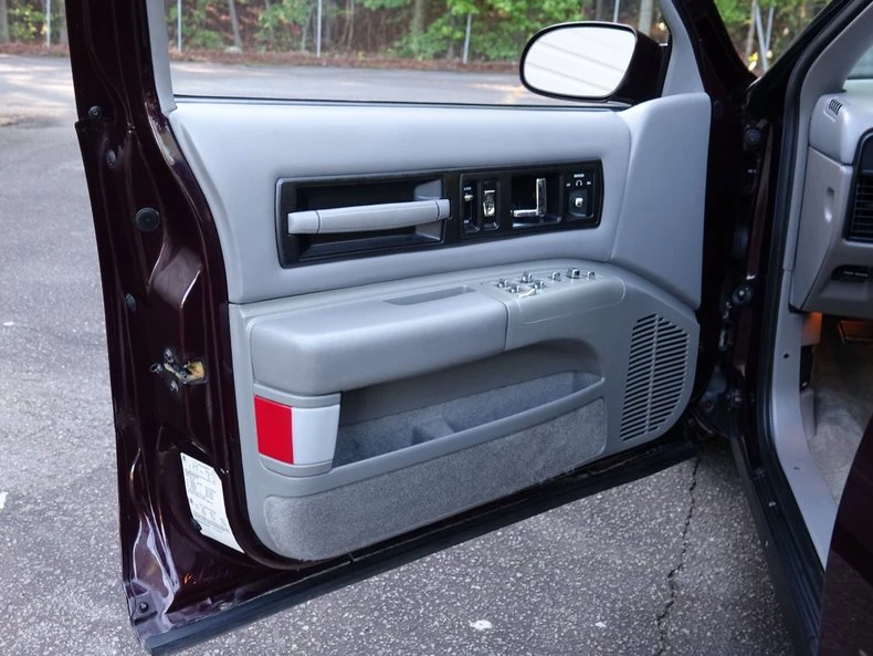 1996 Chevrolet Impala 7th Gen - Image 30 of 31