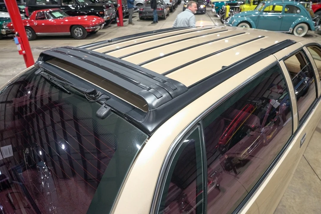 1996 Chevrolet Caprice - Image 20 of 31