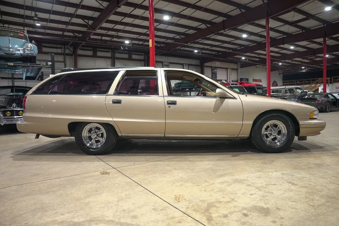 1996 Chevrolet Caprice - Image 10 of 12