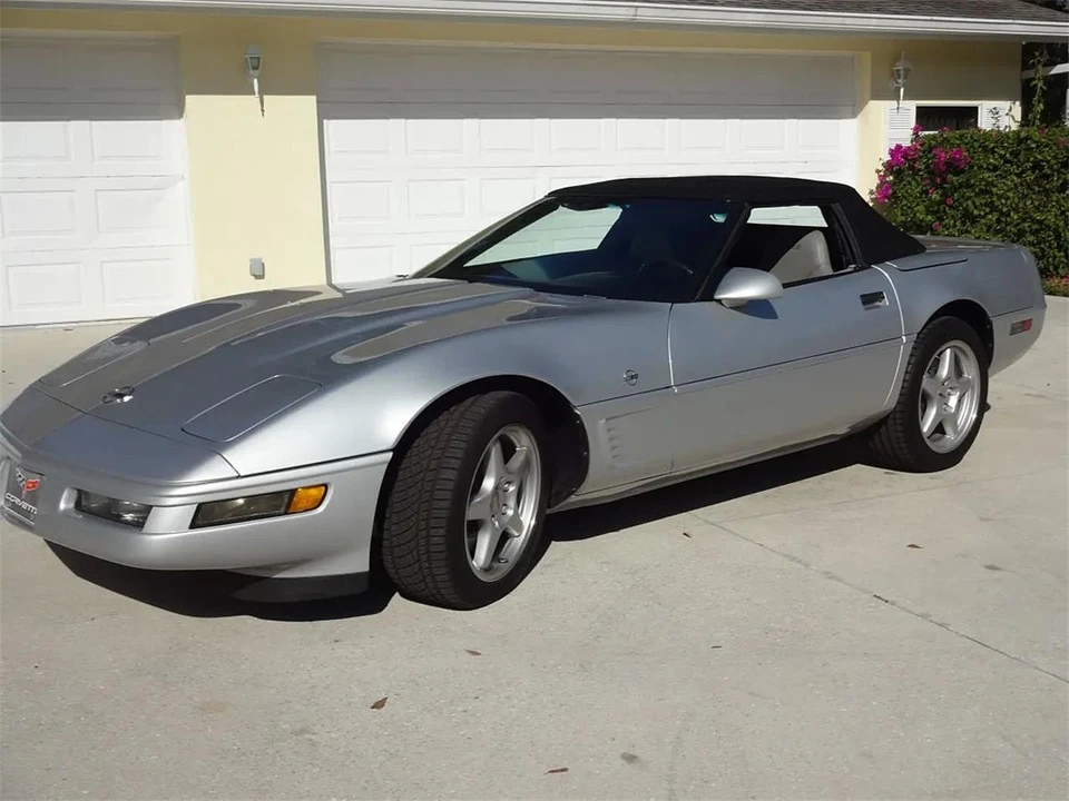 1996 Chevrolet - Image 14 of 31