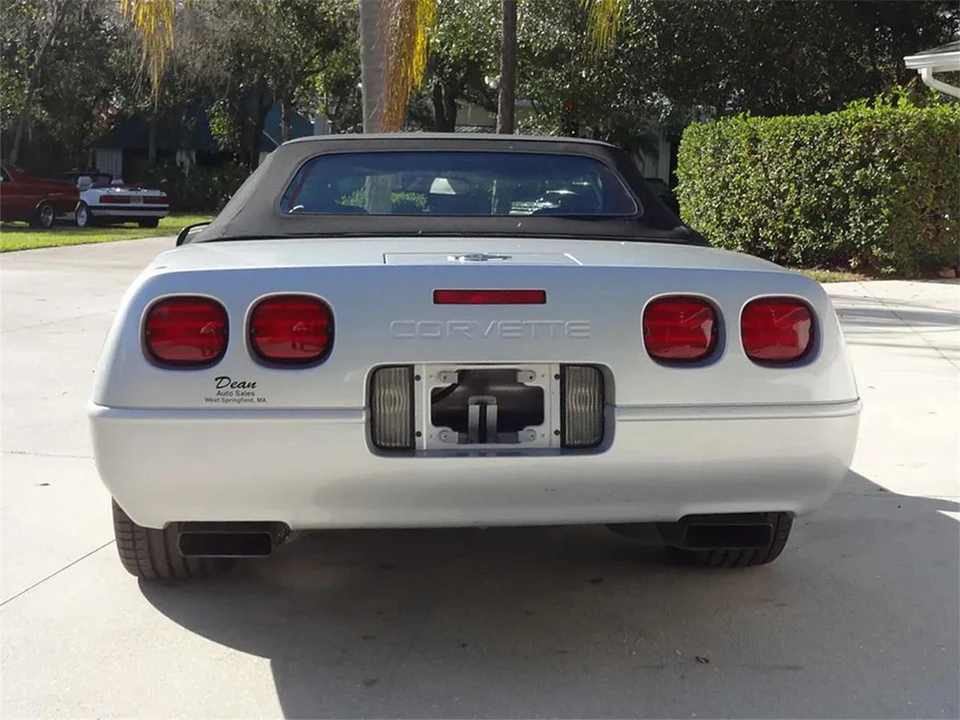 1996 Chevrolet - Image 16 of 31