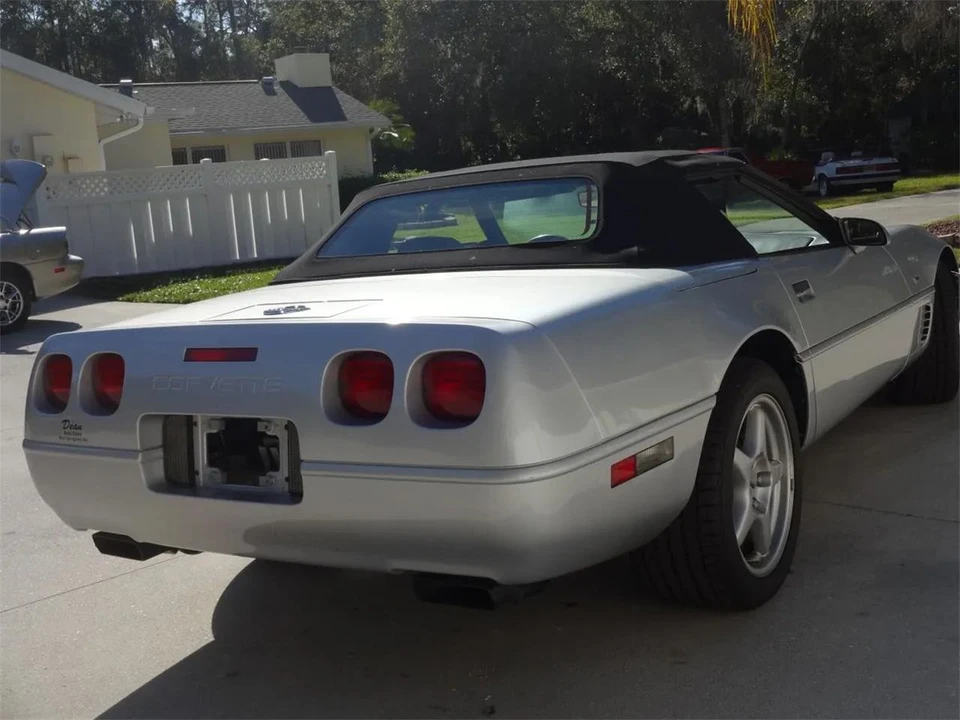 1996 Chevrolet - Image 19 of 31