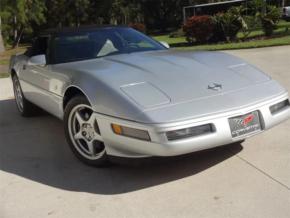 1996 Chevrolet - Image 12 of 31
