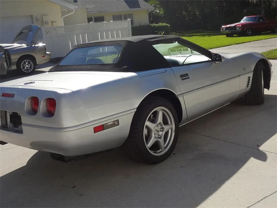 1996 Chevrolet - Image 24 of 31