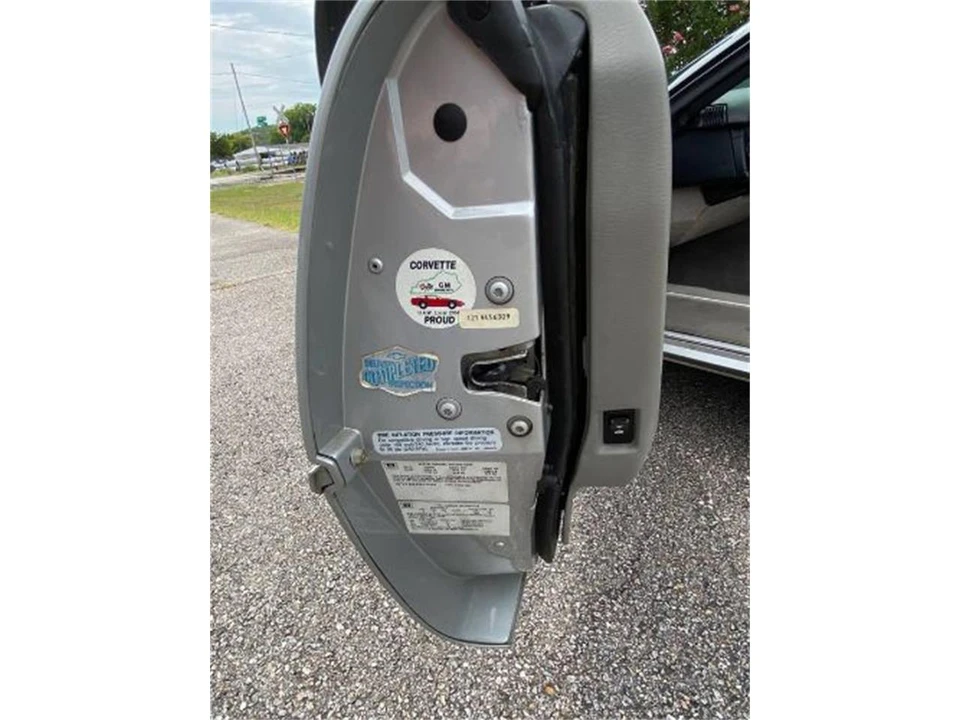 1996 Chevrolet Corvette C4 - Image 17 of 22