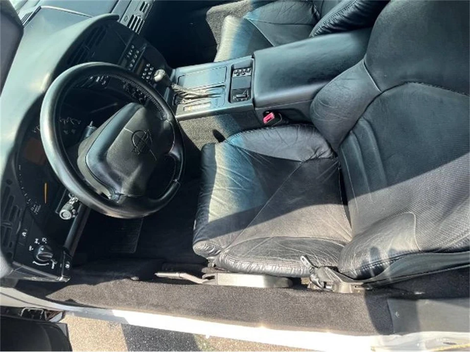 1996 Chevrolet Corvette C4 - Image 10 of 17