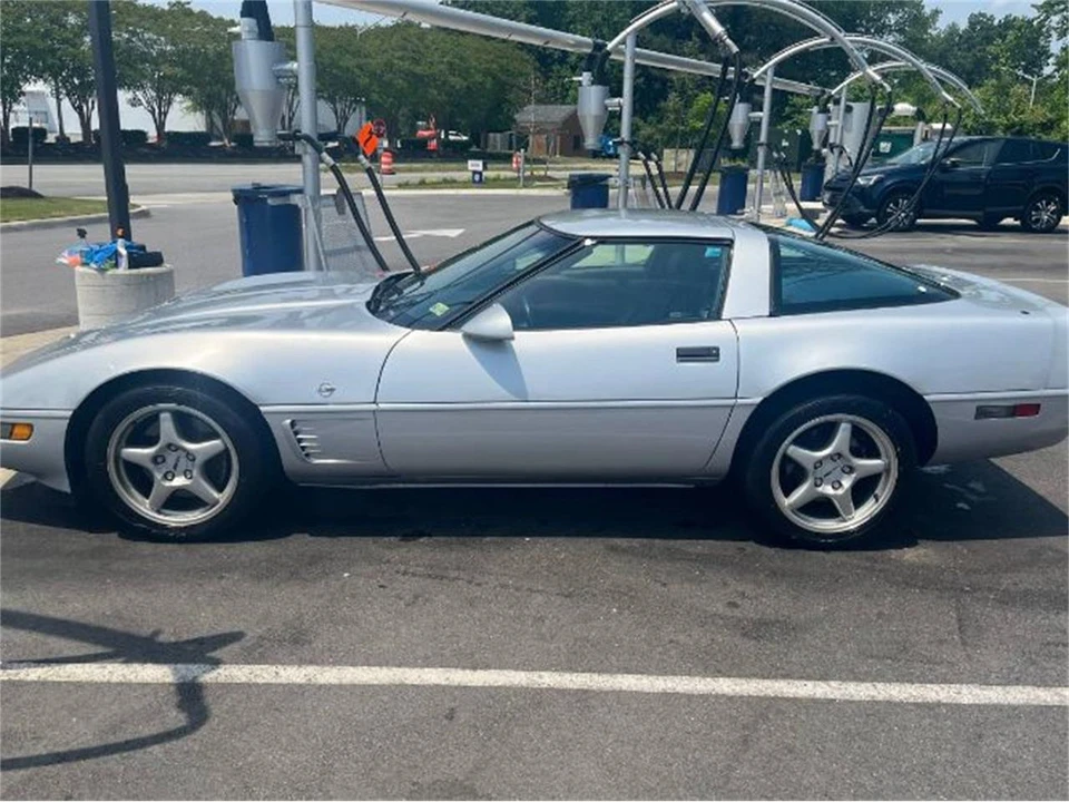 1996 Chevrolet Corvette C4 - Image 13 of 17