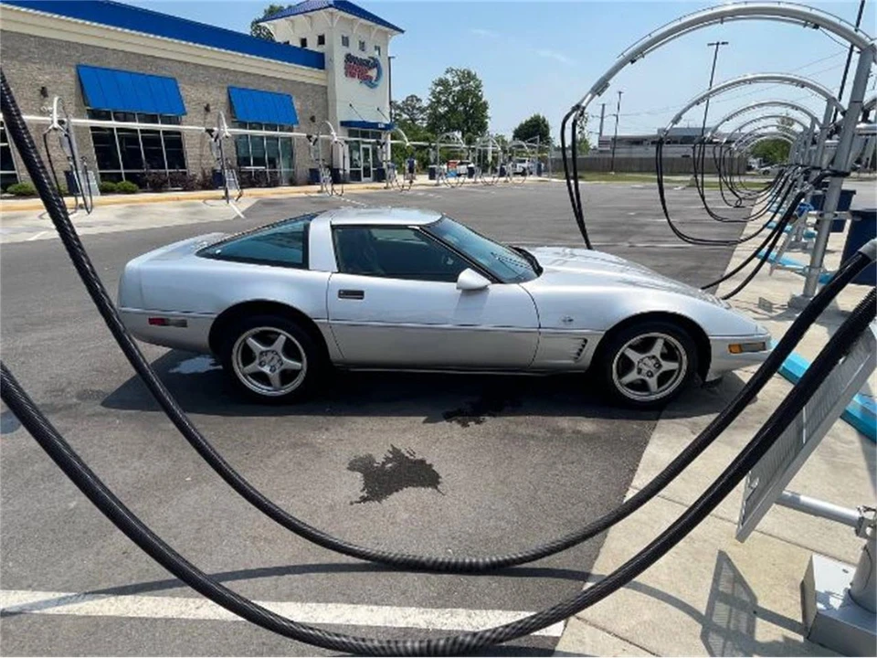 1996 Chevrolet Corvette C4 - Image 12 of 17