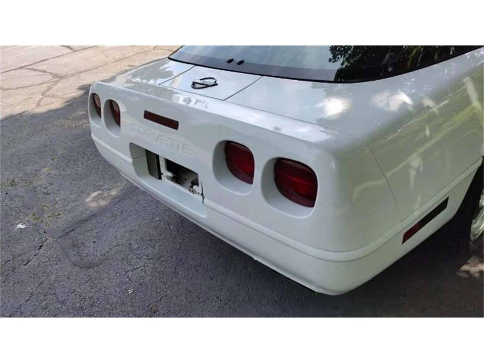 1996 Chevrolet Corvette C4 - Image 8 of 25
