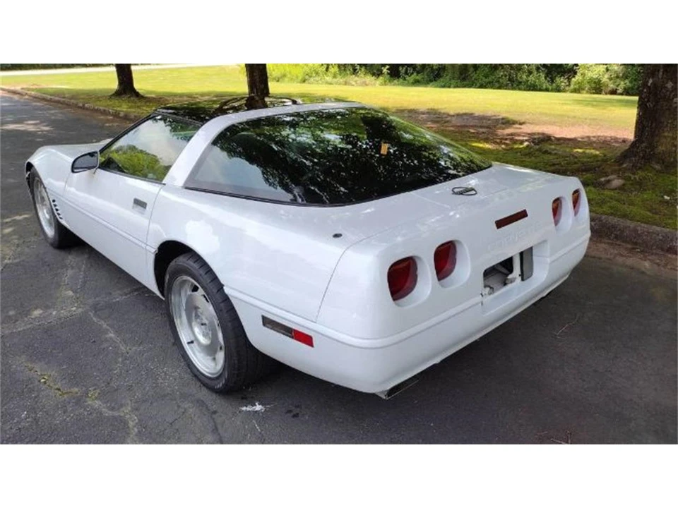 1996 Chevrolet Corvette C4 - Image 19 of 25