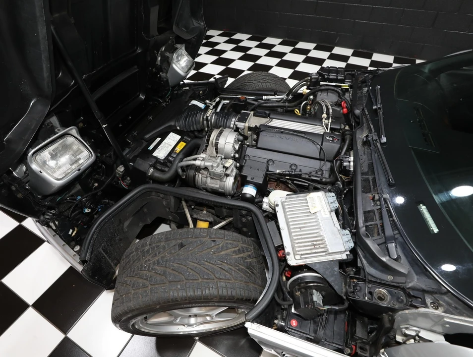 1996 Chevrolet Corvette C4 - Image 2 of 31