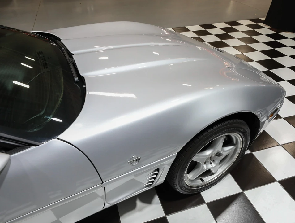 1996 Chevrolet Corvette C4 - Image 18 of 31