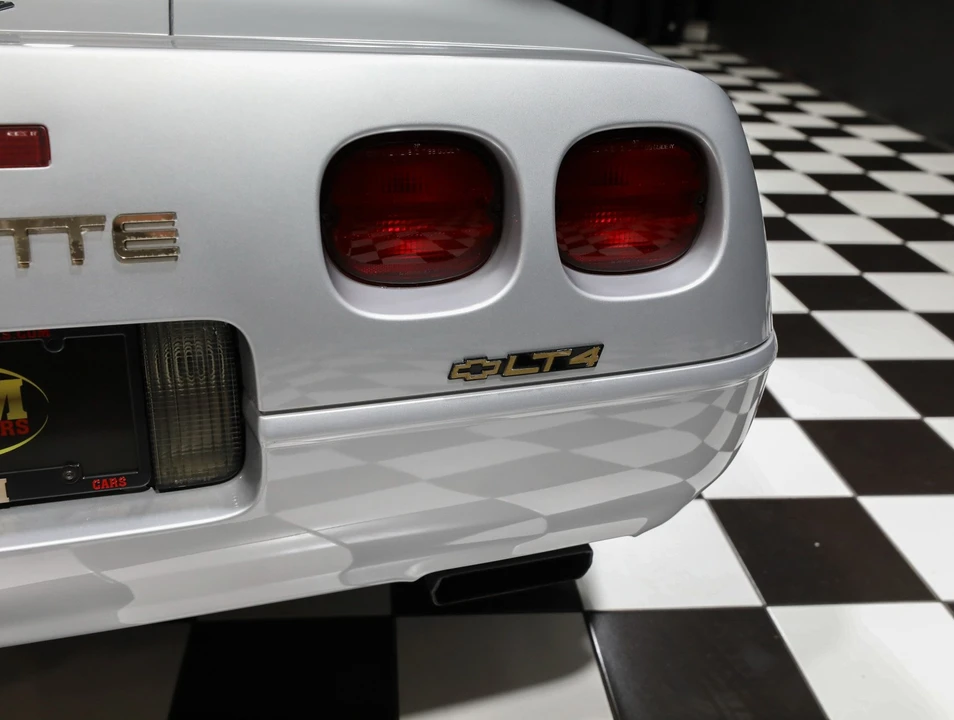 1996 Chevrolet Corvette C4 - Image 23 of 31