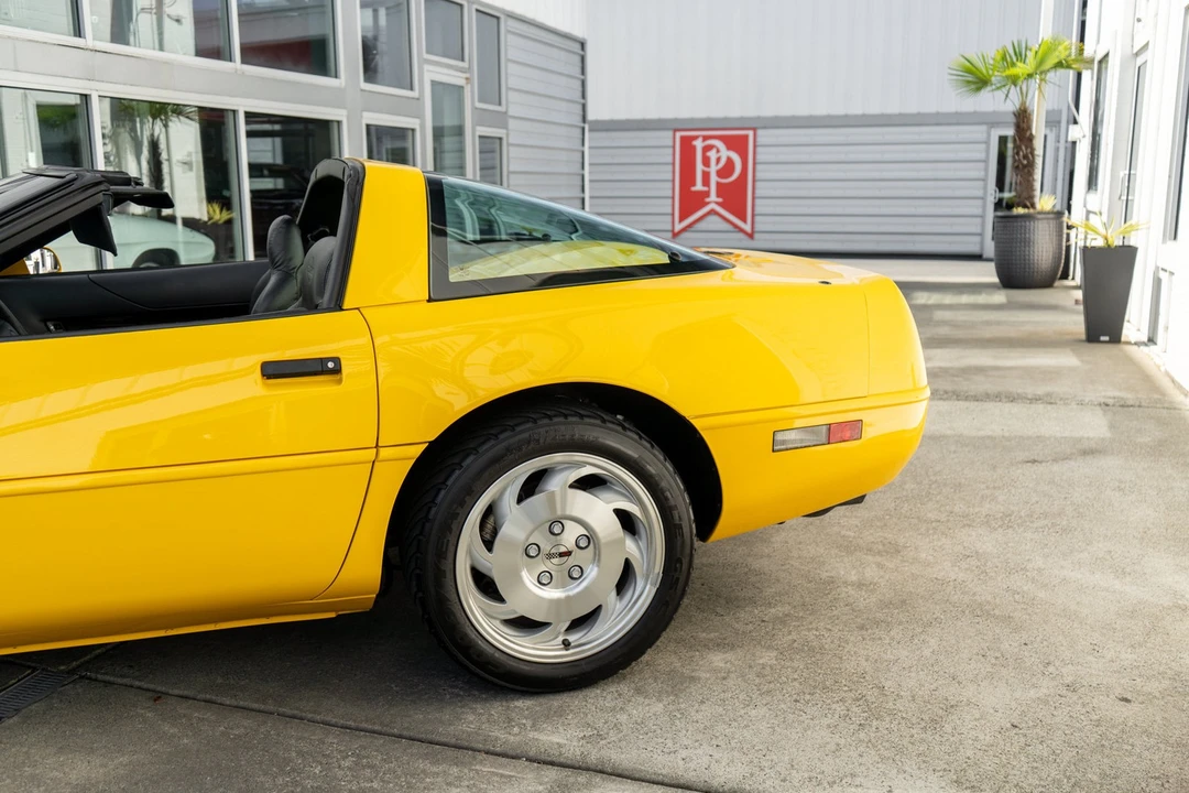 1996 Chevrolet Corvette C4 - Image 4 of 31