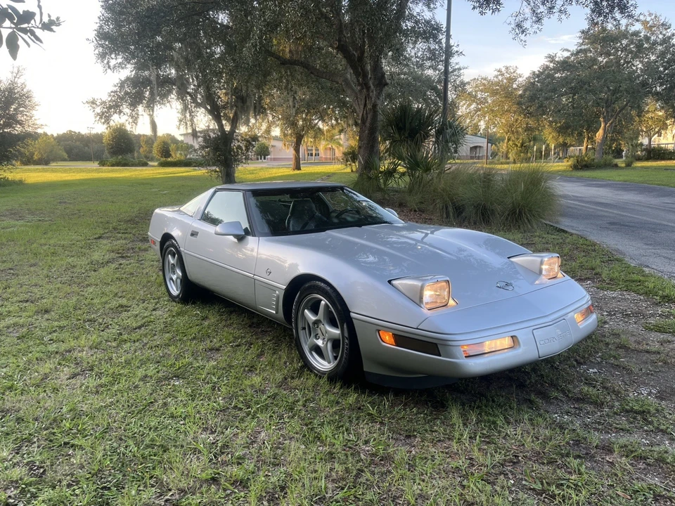 1996 Chevrolet Corvette C4 - Image 2 of 31