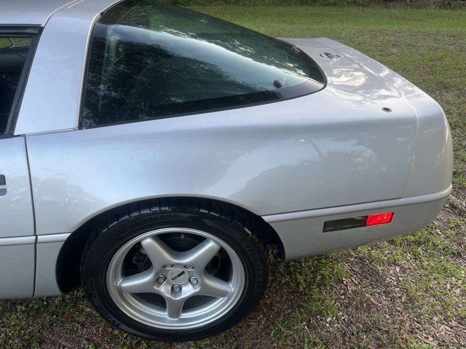 1996 Chevrolet Corvette C4 - Image 13 of 31
