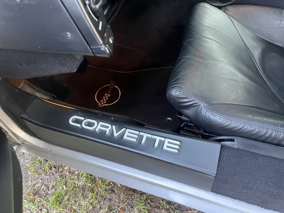1996 Chevrolet Corvette C4 - Image 19 of 31