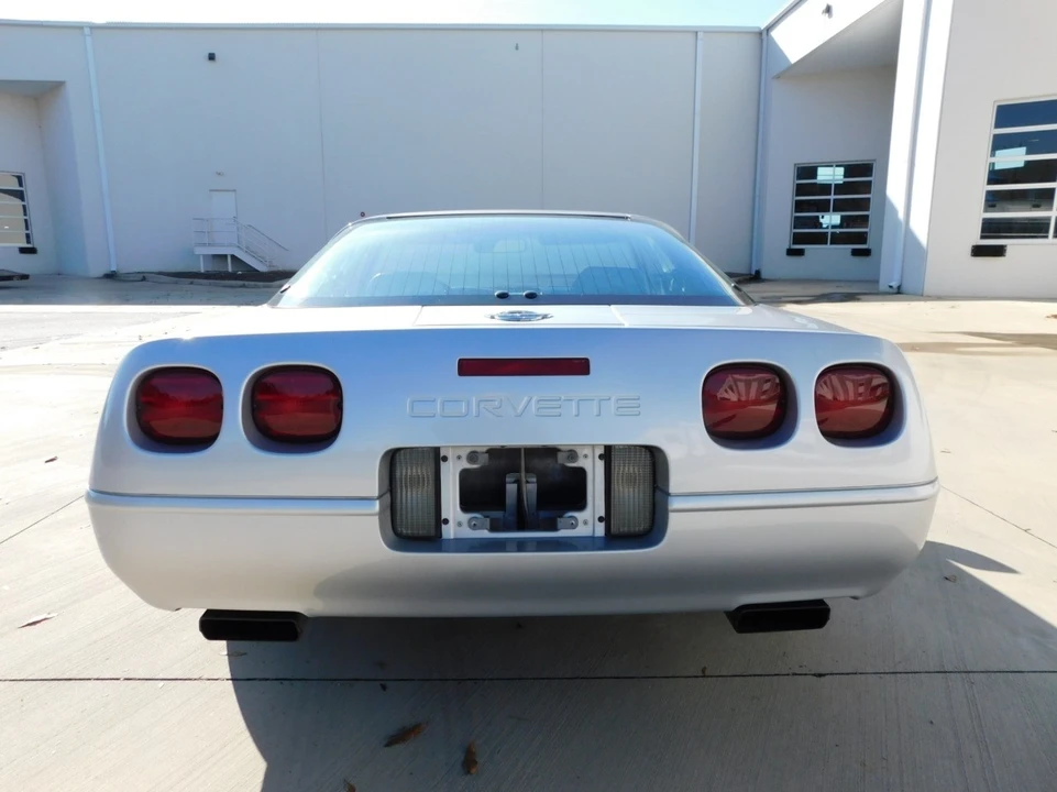 1996 Chevrolet Corvette C4 - Image 11 of 12