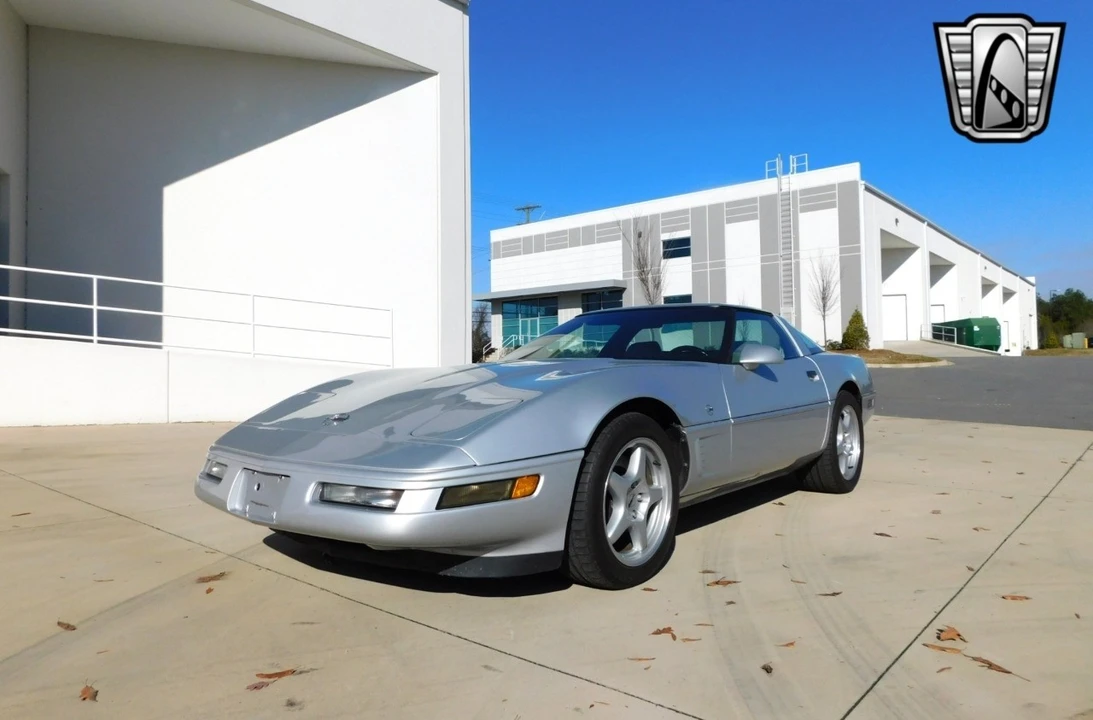 1996 Chevrolet Corvette C4 - Image 3 of 12