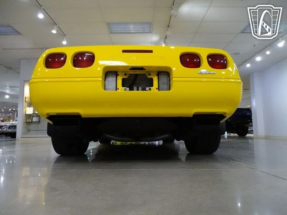 1996 Chevrolet Corvette C4 - Image 16 of 21