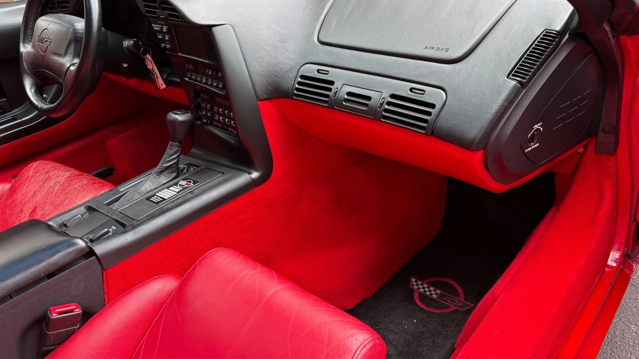 1996 Chevrolet Corvette - Image 13 of 17