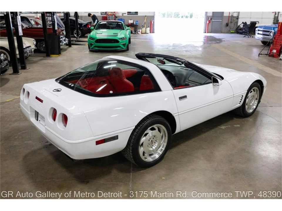 1996 Chevrolet Corvette C4 - Image 8 of 31