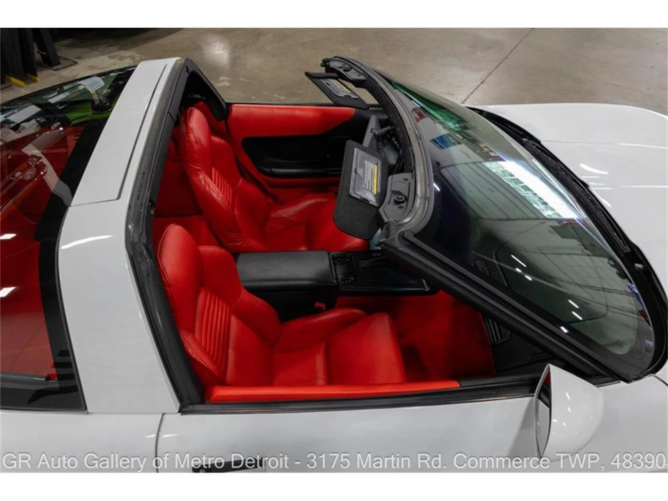 1996 Chevrolet Corvette C4 - Image 15 of 31