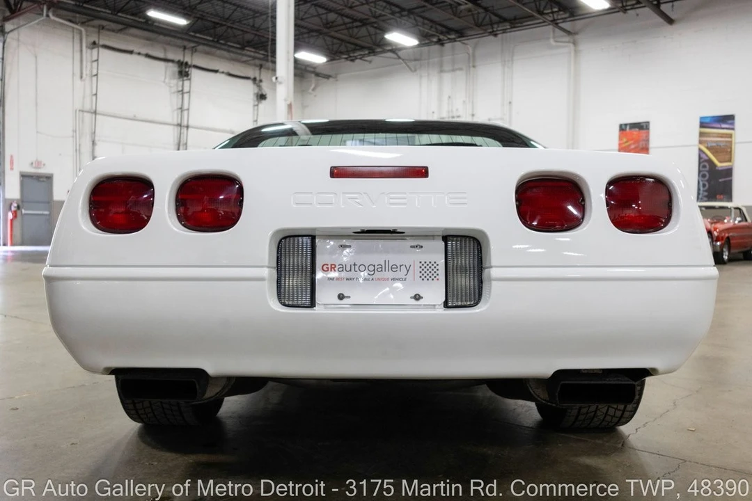 1996 Chevrolet Corvette C4 - Image 7 of 31