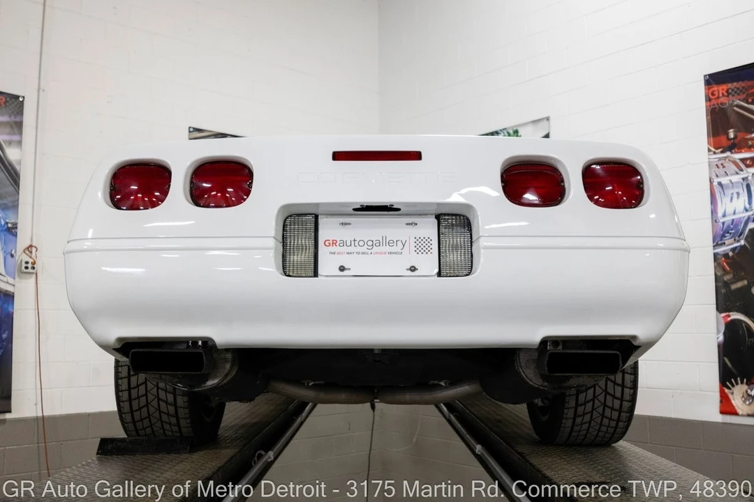 1996 Chevrolet Corvette C4 - Image 21 of 31