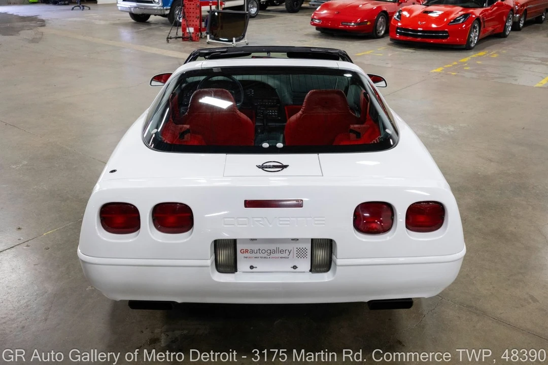 1996 Chevrolet Corvette C4 - Image 6 of 31