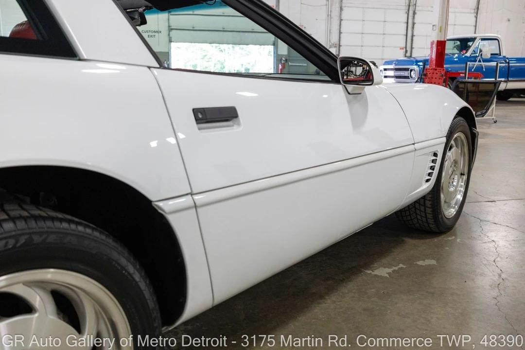 1996 Chevrolet Corvette C4 - Image 24 of 31