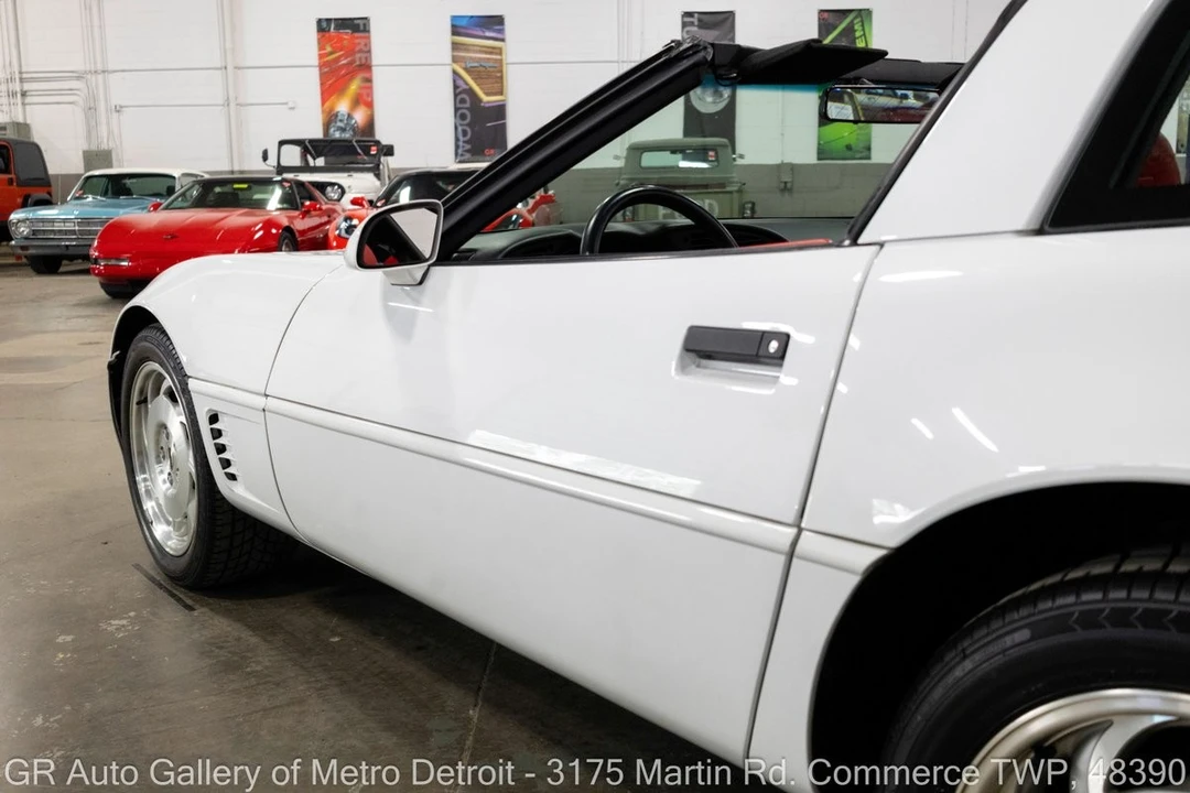 1996 Chevrolet Corvette C4 - Image 23 of 31