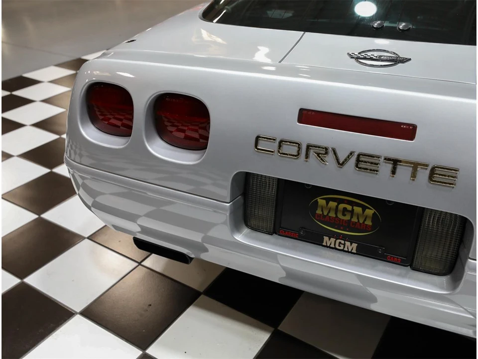 1996 Chevrolet Corvette C4 - Image 25 of 31