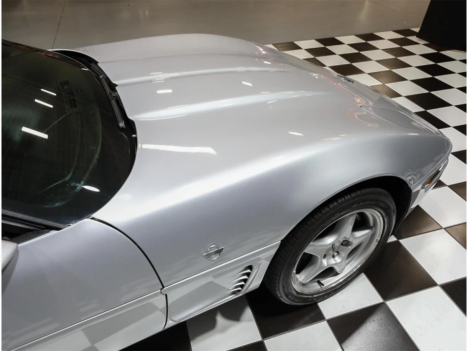 1996 Chevrolet Corvette C4 - Image 18 of 31