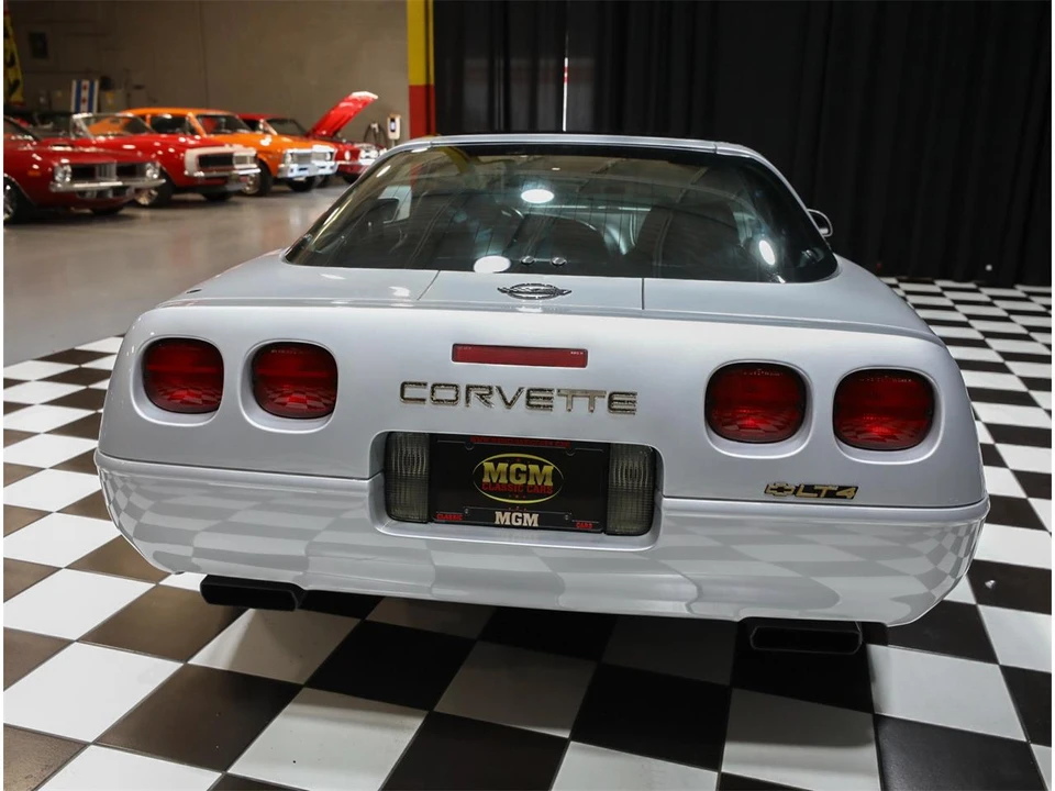 1996 Chevrolet Corvette C4 - Image 24 of 31